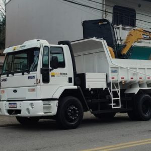 Carregamento de Caminhões